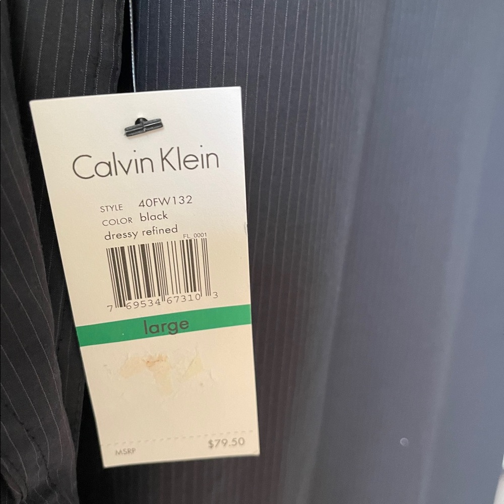 NWT Calvin Klein two front pocket shirt - Picture 2 of 4
